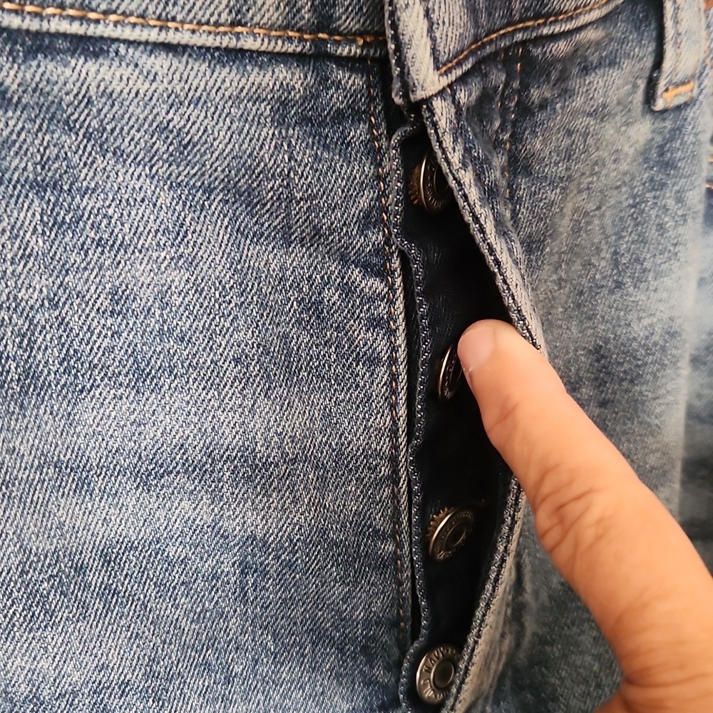 Old Navy Button Up Curvy Sky High straight Jeans